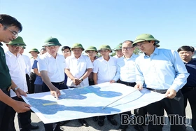 Rà soát, hoàn thiện phương án tuyến cầu Hai Bà Trưng và đường kết nối nút giao IC6