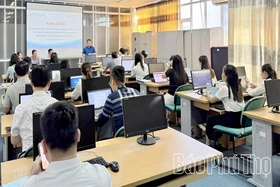 Phú Thọ đẩy mạnh phổ cập kỹ năng số trong cán bộ và Nhân dân