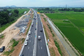 Sẽ thí điểm quy định về tốc độ, khoảng cách trên một số tuyến cao tốc