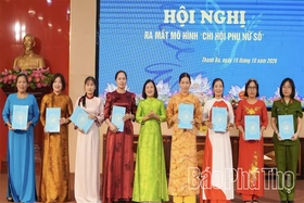 Thanh Ba tuyên truyền kỹ năng số, giảm nghèo thông tin từ cơ sở