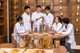 Y học cổ truyền Việt Nam hướng tới hiện đại, hội nhập