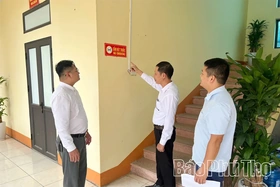 Xây dựng công sở không khói thuốc
