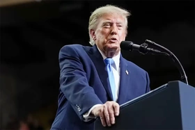 Tỷ lệ ủng hộ của Tổng thống Mỹ Trump xuống mức thấp kỷ lục ngay trước thềm bầu cử