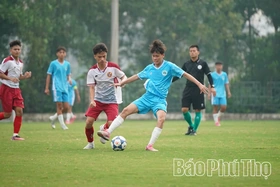 Rèn luyện thể thao trong học đường