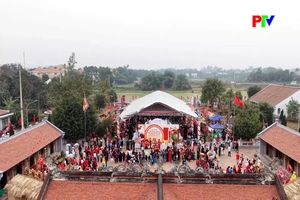 Rộn ràng “Sắc xuân Vân Phú”