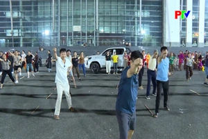 Tích cực luyện tập cho lễ hội văn hóa dân gian đường phố