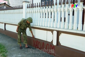 Khi người dân cùng góp sức mở rộng tuyến đường quê
