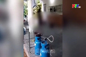 Khởi tố, bắt tạm giam đối tượng đánh chú tiểu tại chùa Bầu