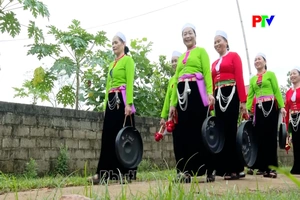 Người Mường đón Tết độc lập