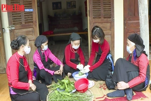 Bánh chim gâu của người Cao Lan