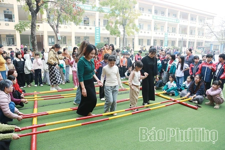 Trường Tiểu học Phúc Thắng - Điển hình trong phong trào thi đua yêu nước