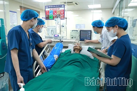 Sẵn sàng chăm sóc sức khỏe Nhân dân dịp Tết Nguyên đán