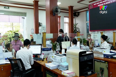 Ngân hàng đẩy mạnh thu hút tiền gửi đầu năm