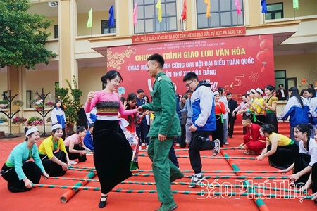 Gieo mầm văn hóa từ những điều giản dị