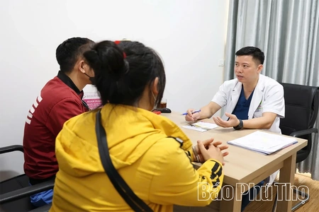 Gần 550 người bệnh được khám sức khoẻ sinh sản miễn phí