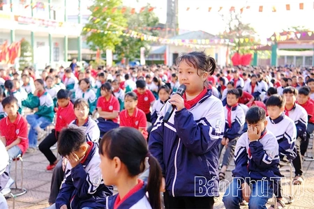 Ngày hội “Thiếu nhi vui khỏe - Tiến bước lên Đoàn”