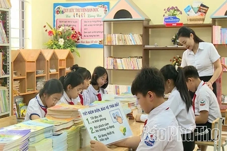 Các cơ sở giáo dục hưởng ứng Chiến dịch Giờ Trái đất năm 2026