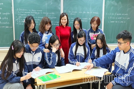 Giáo dục Đất Tổ thi đua đổi mới