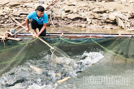 Những người “giữ hồn” sông