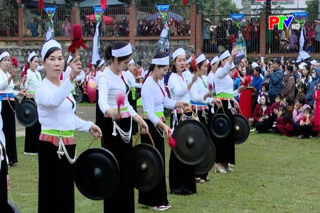 Festive joy in Muong Thang