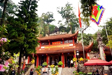 Huyền sử Quốc Mẫu Tây Thiên