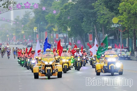 Hành trình “Non sông liền một dải”: Từ Đền Hùng linh thiêng tới thành phố mang tên Bác
