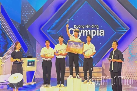 Học sinh Trường THPT chuyên Hùng Vương giành vòng nguyệt quế Cuộc thi Tháng 3 - Quý 2 Đường lên đỉnh Olympia