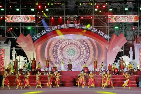 Lễ hội văn hóa dân gian đường phố - “Thanh âm nguồn cội”