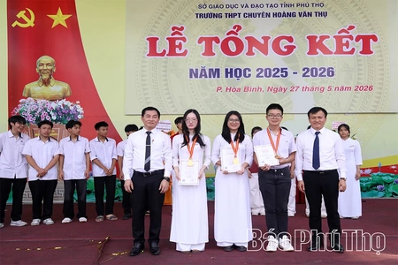 Trường THPT Chuyên Hoàng Văn Thụ tổng kết năm học 2025-2026