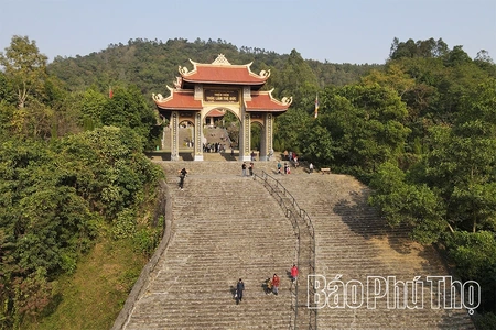 Tam Sơn khơi thông tiềm năng du lịch từ mạch nguồn di sản và công nghệ