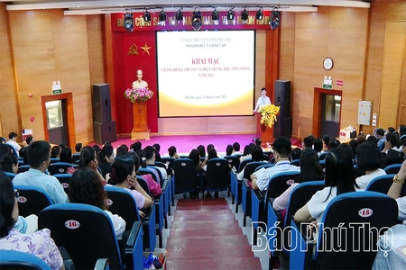 Khai mạc chấm thi tốt nghiệp THPT năm 2026