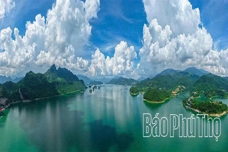 Phấn đấu đưa Phú Thọ trở thành trung tâm du lịch văn hóa - lễ hội quốc gia