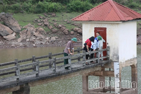 Chủ động phương án “4 tại chỗ” bảo vệ công trình thủy lợi mùa mưa bão