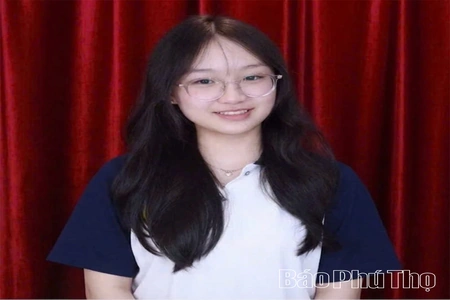 Học sinh Trường THPT Chuyên Hùng Vương đạt điểm tuyệt đối SAT