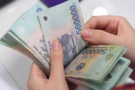 Định hướng điều chỉnh tiền lương khu vực công, chính sách cho cán bộ không chuyên trách ở cơ sở