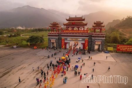 Níu bước Tây Thiên