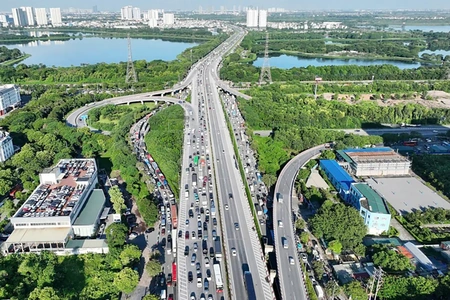 Cảnh sát Giao thông khuyến cáo người dân lựa chọn lộ trình, tránh ùn tắc dịp nghỉ lễ 2/9