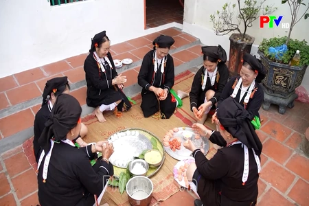 Độc đáo thức bánh của đồng bào Sán Dìu