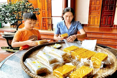 Thức quà mộc mạc đượm hồn quê