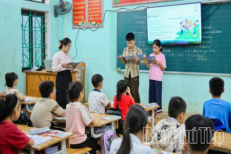 Đầu tư cơ sở vật chất giáo dục - nâng bước học sinh vùng khó khăn