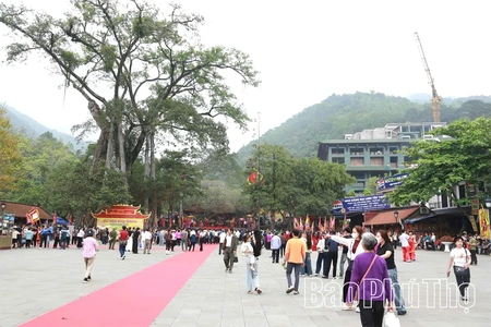 Dấu ấn du lịch Đất Tổ