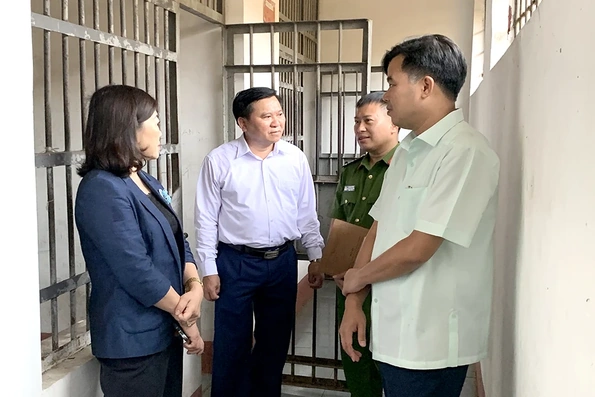 Ban Pháp chế HĐND tỉnh làm việc tại Công an huyện Thanh Sơn