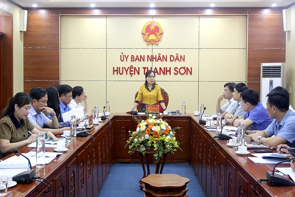 Giám sát việc thực hiện chính sách phát triển giáo dục mầm non tại huyện Thanh Sơn