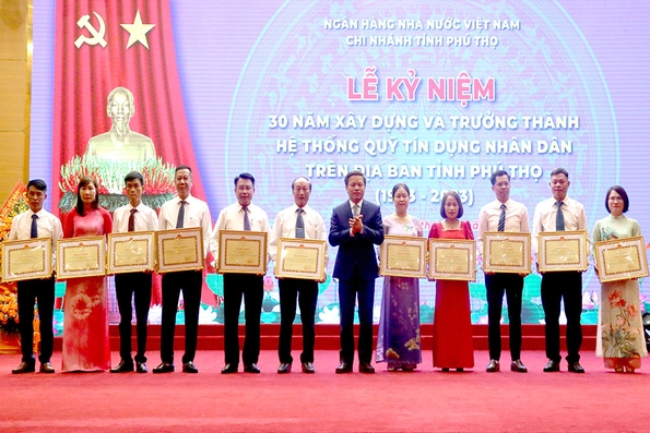 Kỷ niệm 30 năm xây dựng và trưởng thành hệ thống Quỹ tín dụng nhân dân