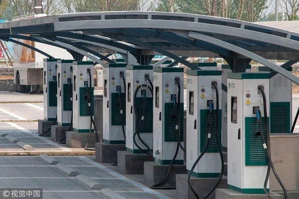 Việt Nam sở hữu mật độ trạm sạc lớn hàng đầu thế giới: gấp 5 lần Mỹ, cao hơn cả Trung Quốc