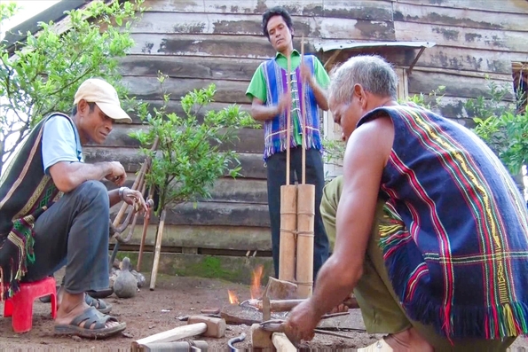 Người Mạ ở Đồng Nai Thượng giữ nghề truyền thống