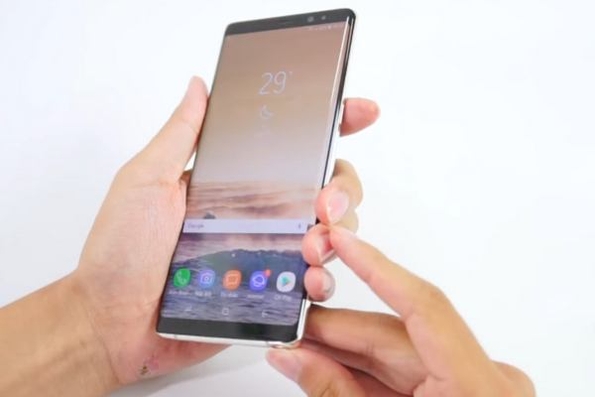 Thay màn hình Samsung Note 8 giá ưu đãi, lấy ngay