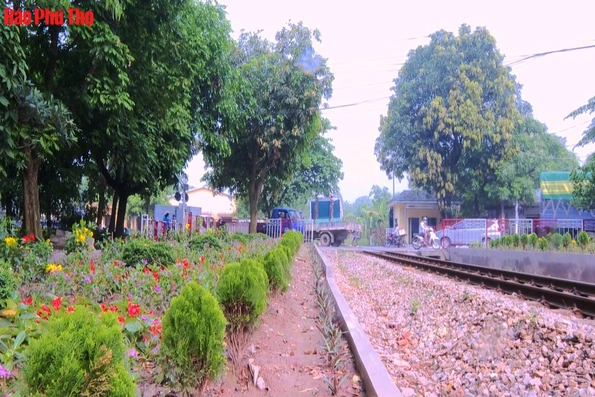 Lan tỏa phong trào “Đường tàu - đường hoa”