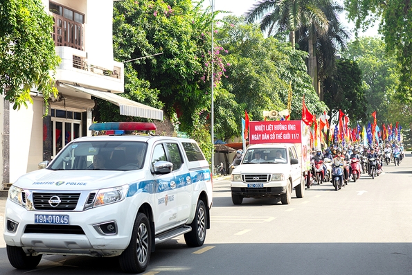 Mít tinh hưởng ứng Ngày Dân số thế giới