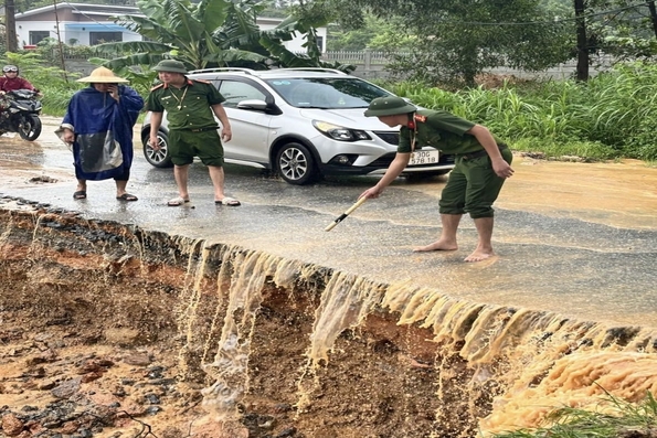 Phú Thọ đối diện với nguy cơ mưa lớn, lũ quét, sạt lở, sụt lún đất